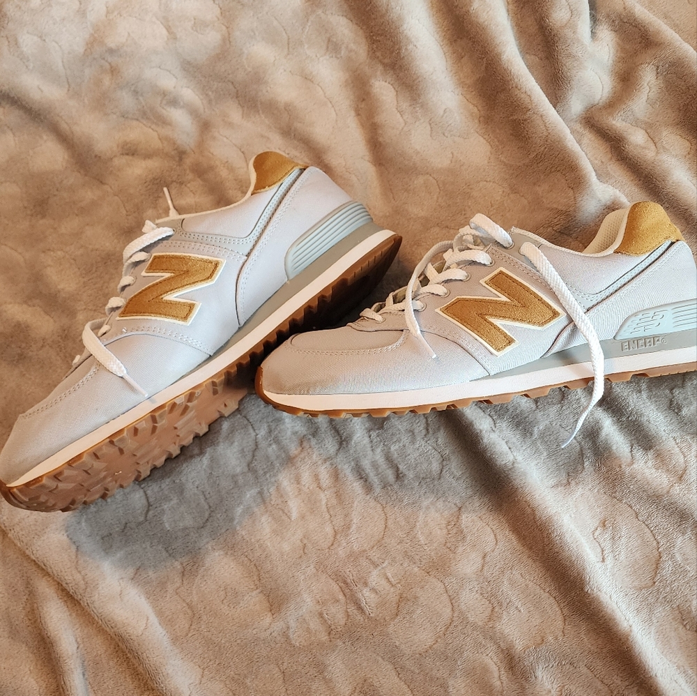 New balance 574 in light grey and wheat size 13 mens